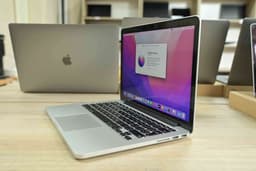 Apple Macbook Pro A1502 2015 image 3