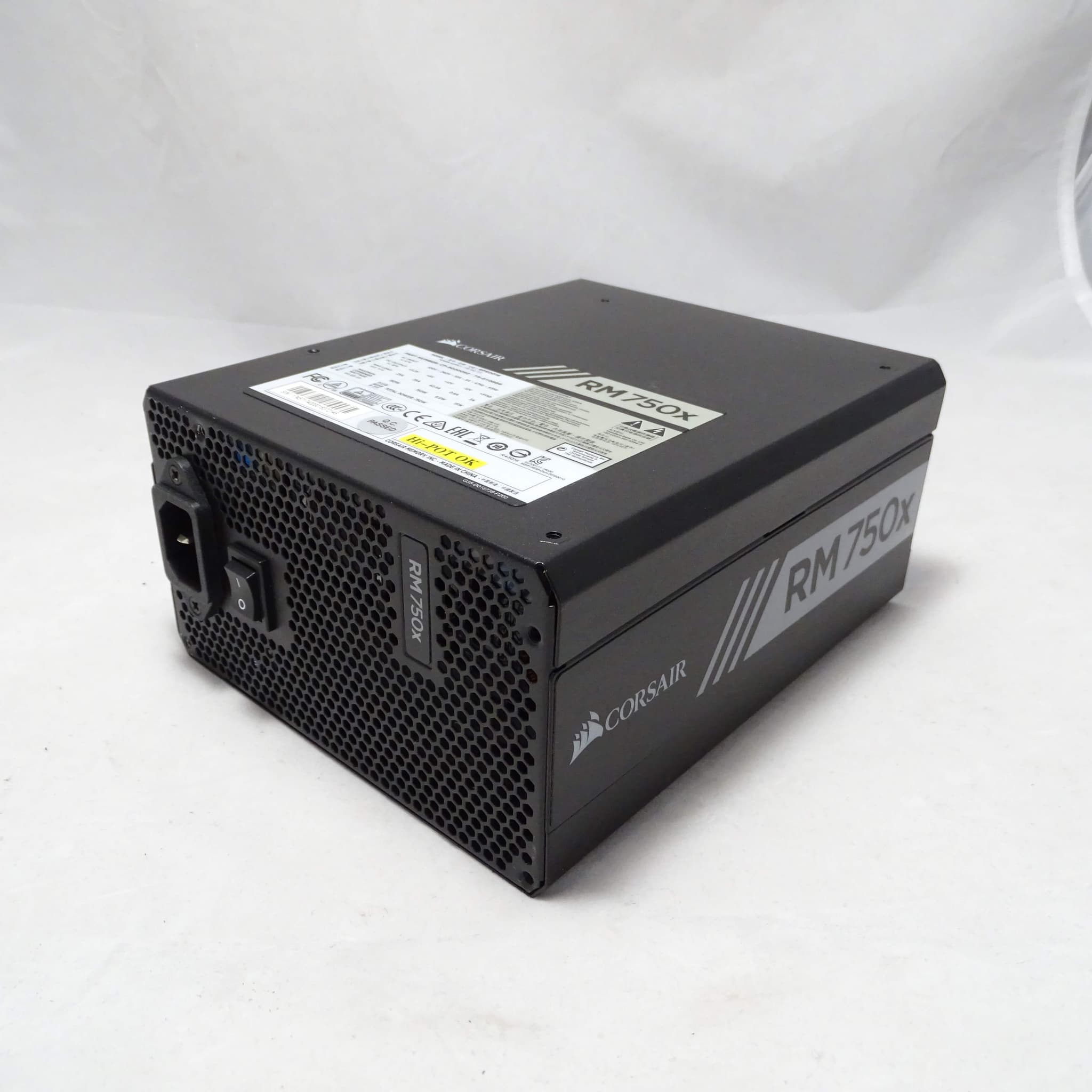 Corsair RM750x image 0