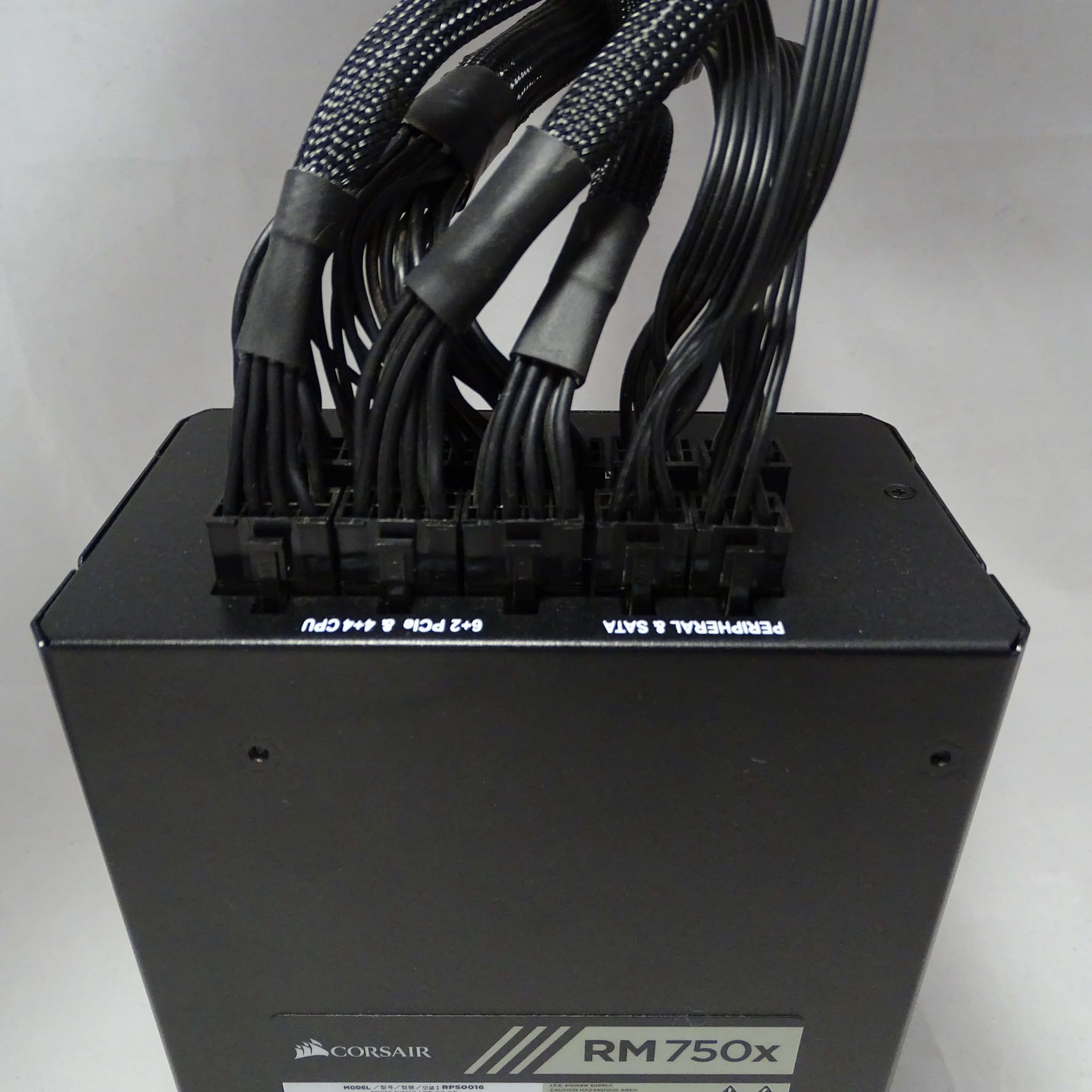 Corsair RM750x image 2