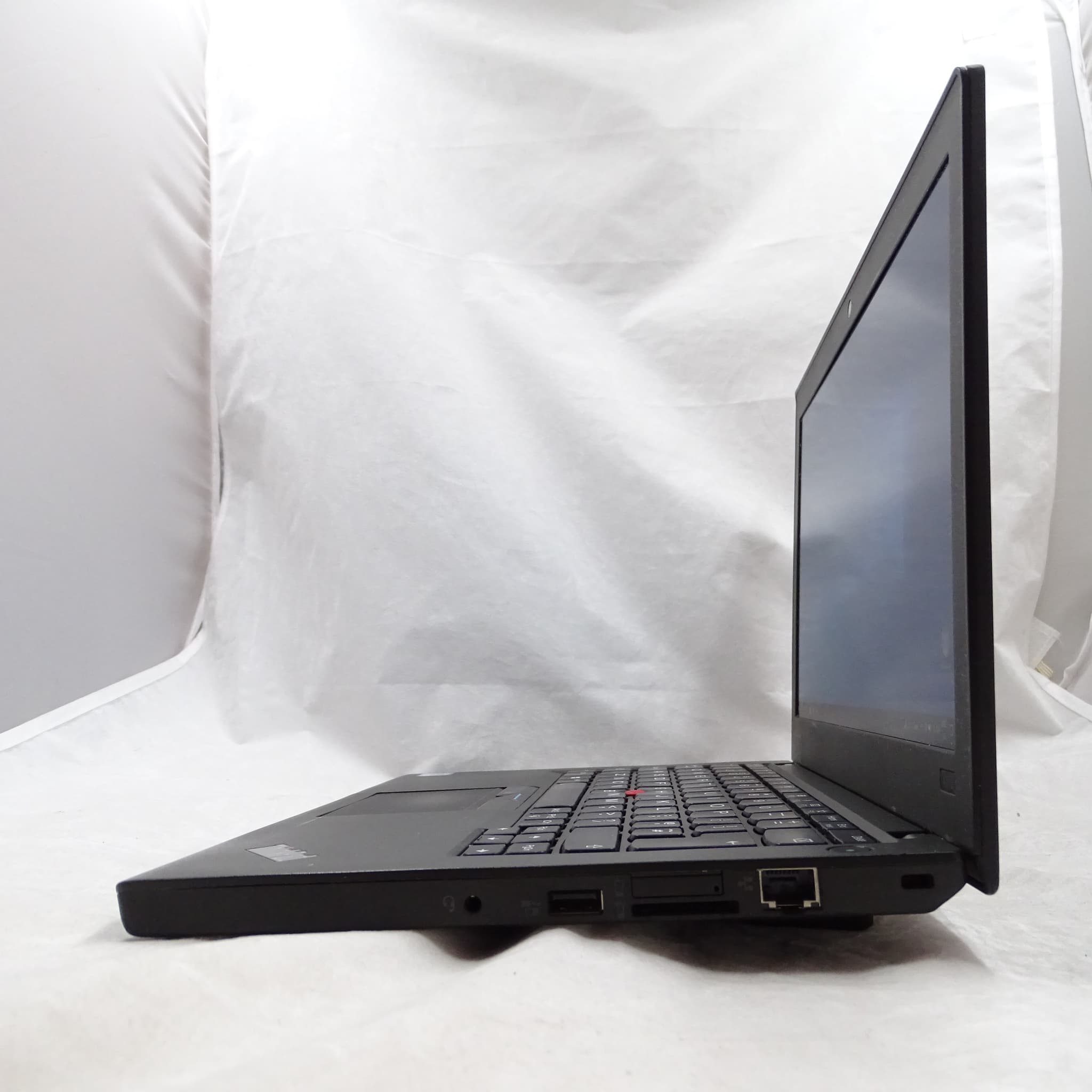 Lenovo ThinkPad X270 image 3