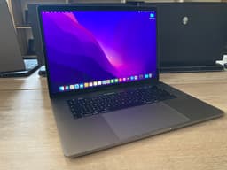 Apple Macbook Pro 15 2018 A1990 image 1