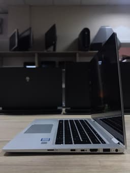 HP 1030 G2  image 3