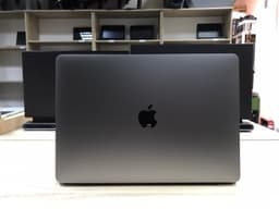 Apple Macbook Pro 13 A1706 image 2